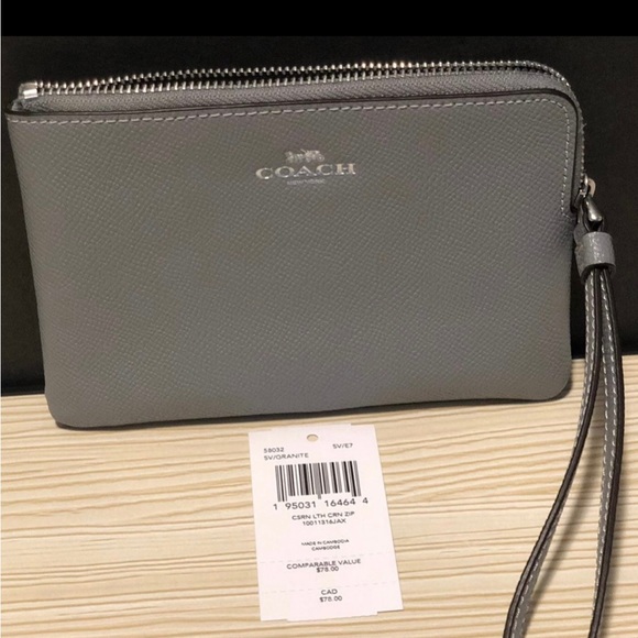 Coach wristlet - Picture 1 of 4
